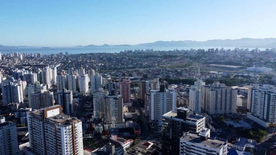 Em São José, avenida Josué di Bernardi passa por obras de revitalização