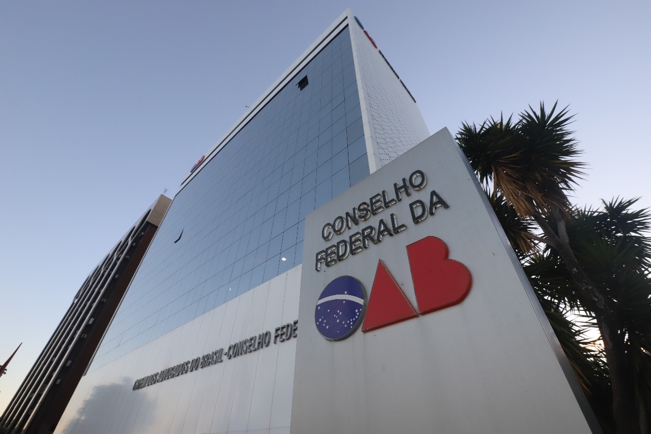 OAB aciona STF e PGR contra delegado da PF por violação de sigilo