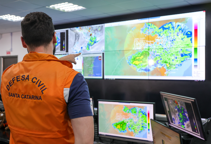Vale do Itajaí e Litoral Norte estão em estado de atenção por conta dos altos volumes de chuva