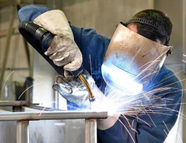 Na Capital, feirão oferece mais de 70 vagas de emprego no setor eletrometalmecânico