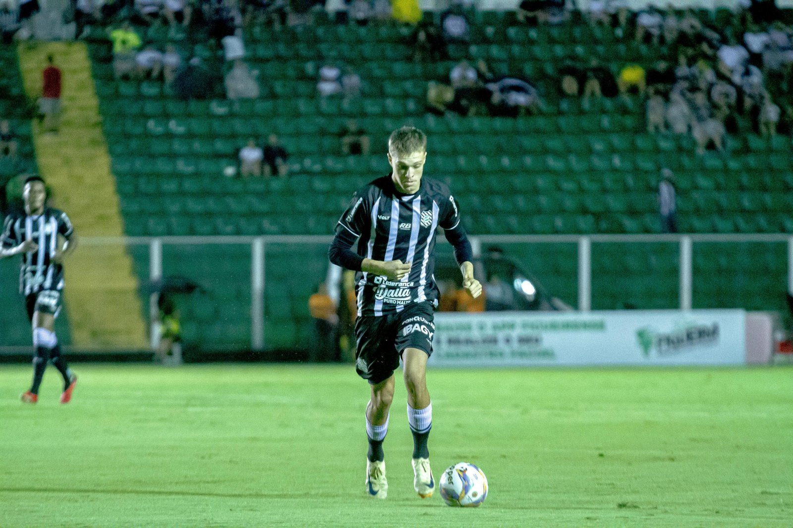 Furacão Imparável! Figueirense vence Caravaggio e garante vaga no mata mata