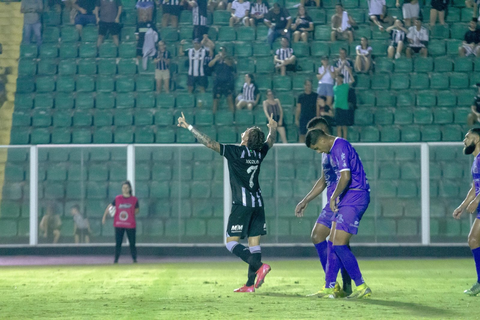 Furacão Imparável! Figueirense vence Caravaggio e garante vaga no mata mata