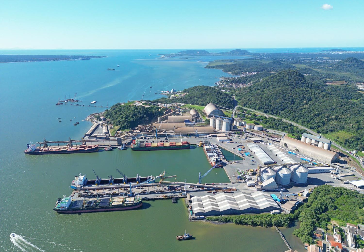 Aprofundamento do canal de acesso à Baía da Babitonga vai oferecer mais segurança e reduzir despesas para os navios