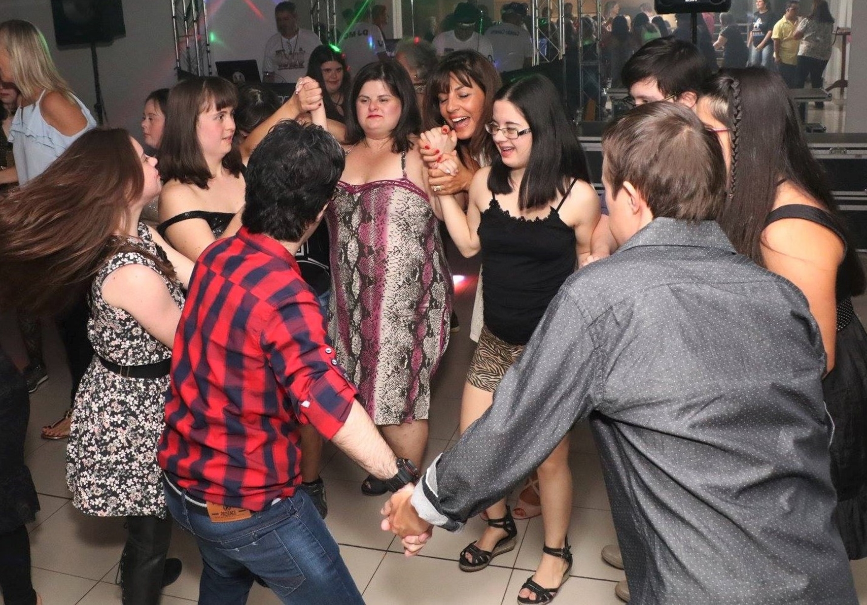 Balada inclusiva celebra o Dia Internacional da Síndrome de Down em Florianópolis