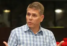 Fim de ciclo para Enderson Moreira e Avaí inicia busca por novo técnico