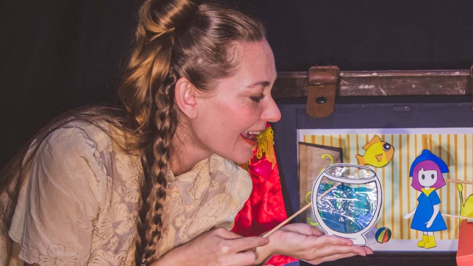 Espetáculo “Cadê o Lixo que Tava Aqui?” abre a programação do Domingo com Teatro do Villa Romana Shopping