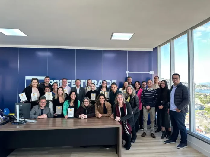 florianopolis-premia-escolas-municipais-com-melhor-desempenho-na-avalia-floripa