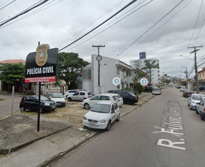 Morte de dentista e servidor público federal em cela da Polícia Civil de São José será investigada