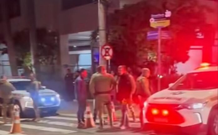 ataque-a-tiros-deixa-homem-e-mulher-feridos-em-via-movimentada-do-centro-da-capital-policia-investiga