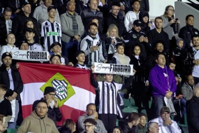 Figueirense fica no 1 x 1 com Maringá, entra no Z-4 e Pintado é demitido