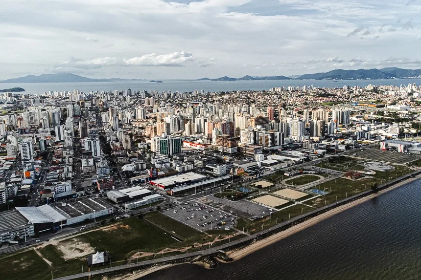 Beira-Mar de São José caminha para se tornar novo polo turístico e de inovação com quatro grandes projetos