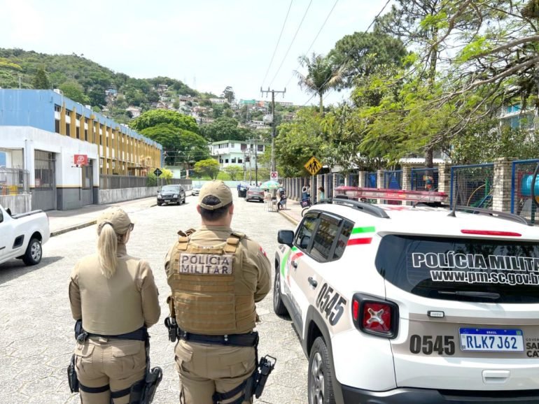 Boca de urna na Grande Florianópolis gera intervenção da PMSC com balas de borracha