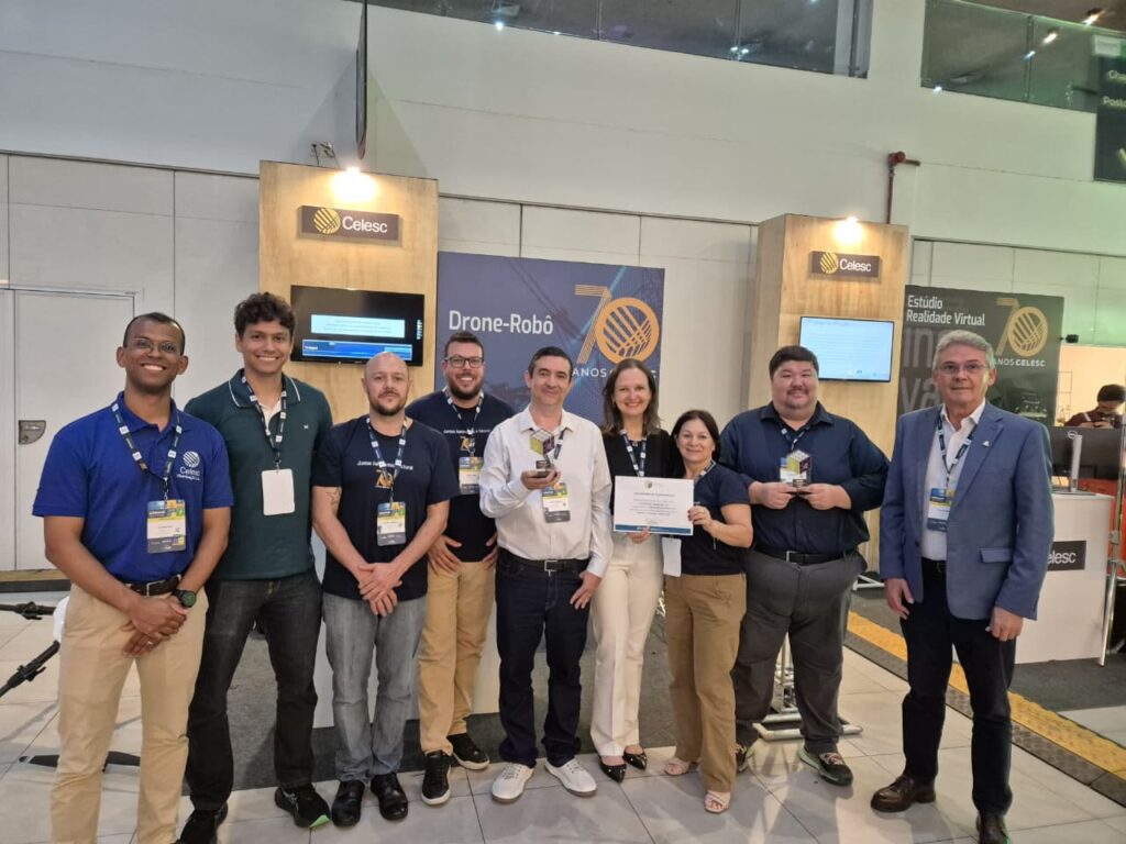 Celesc é destaque em prêmio nacional de inovação e avança com drones-robôs inteligentes