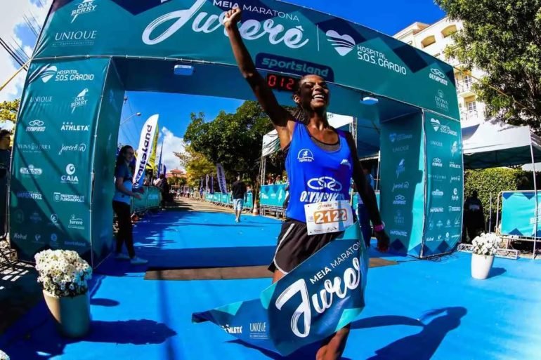 Com quase 5 mil inscritos, Maratona de Jurerê | Hospital SOS Cárdio terá percurso no asfalto, trilhas e praia