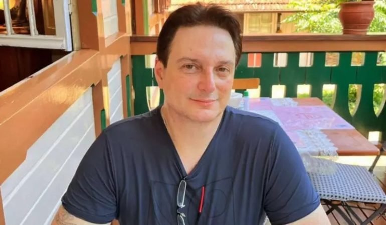 Daniel Mastral, escritor e ex-satanista, é achado morto após deixar seita