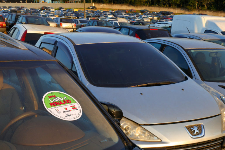 Detran/SC realiza nesta terça primeiro leilão de veículos liberados de restrição judicial