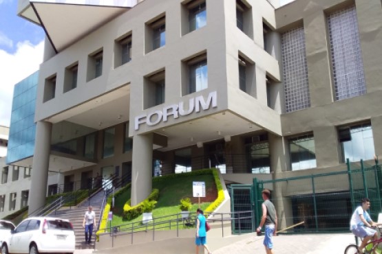 Ações na justiça para a divisão de terras familiares quase se tornaram uma tragédia entre sobrinho e tio em Chapecó, no Oeste de Santa Catarina.