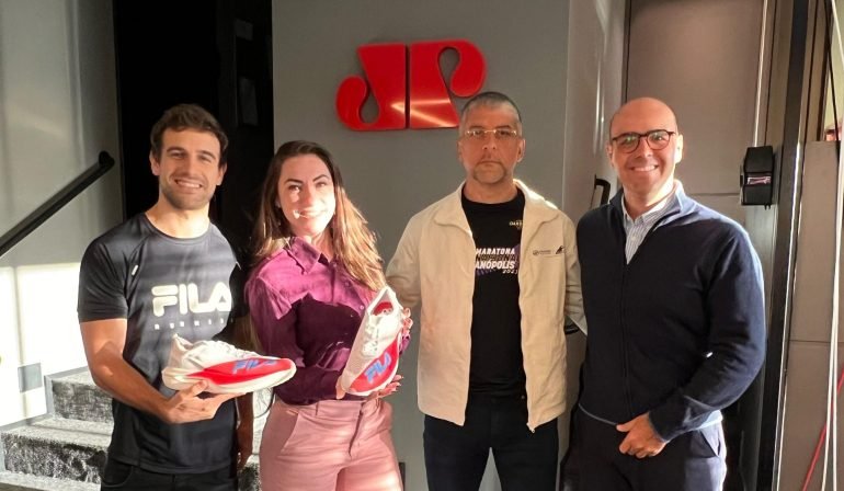 FILA escolhe a Meia Maratona de Florianópolis Oakberry para lançar novo tênis de alta performance