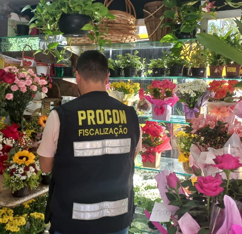 Presentes do Dia das Mães têm variação de mais de R$ 1 mil em Florianópolis, aponta Procon