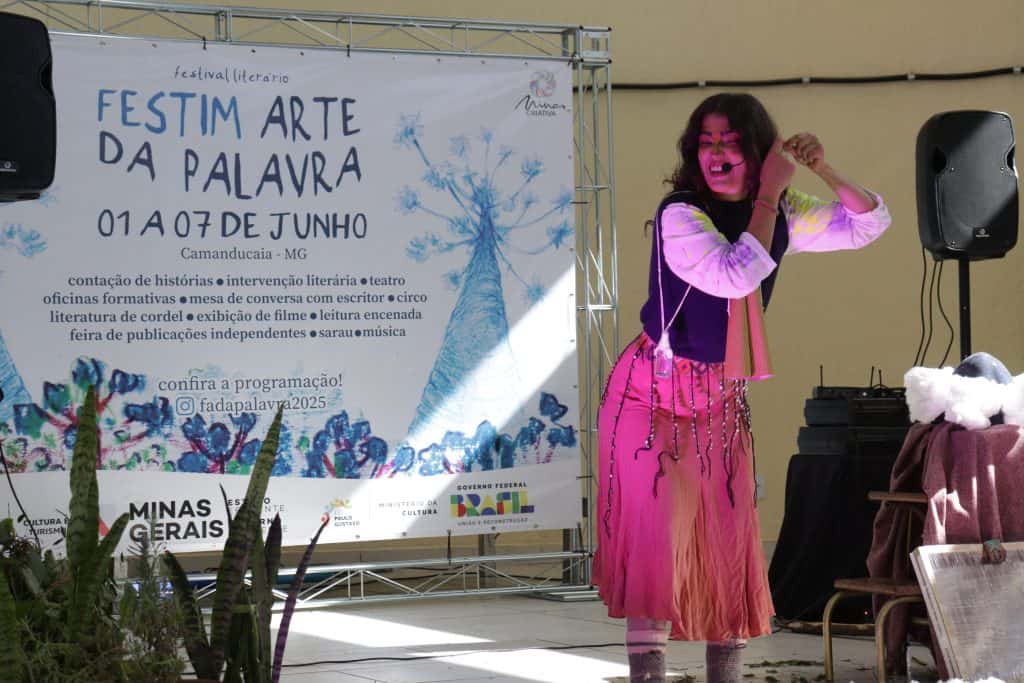 Programação especial no Villa Romana Shopping terá cinema adaptado, teatro e atrações para crianças