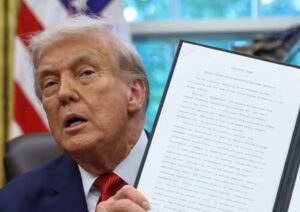 Trump anuncia nova rodada de tarifas sobre importações a partir de outubro