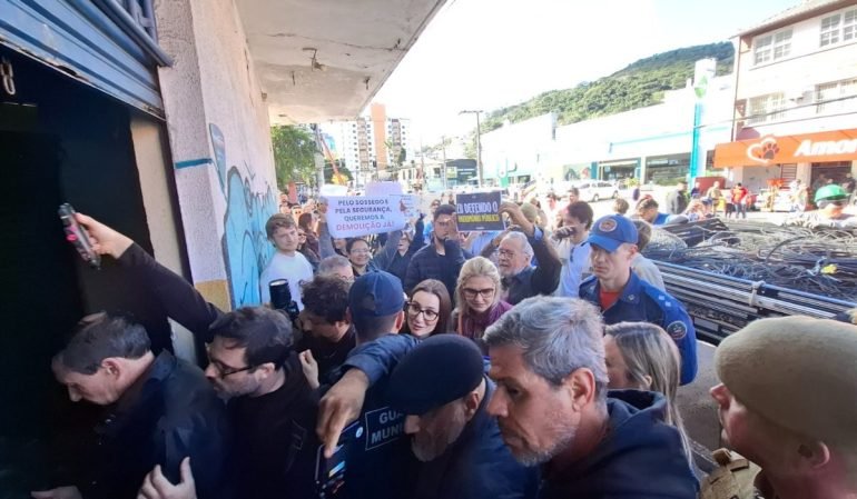 antiga-rodoviaria-de-florianopolis-e-considerada-insalubre-e-perigosa-apos-vistoria-do-mpsc