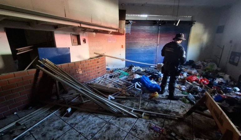 antiga-rodoviaria-de-florianopolis-e-considerada-insalubre-e-perigosa-apos-vistoria-do-mpsc1