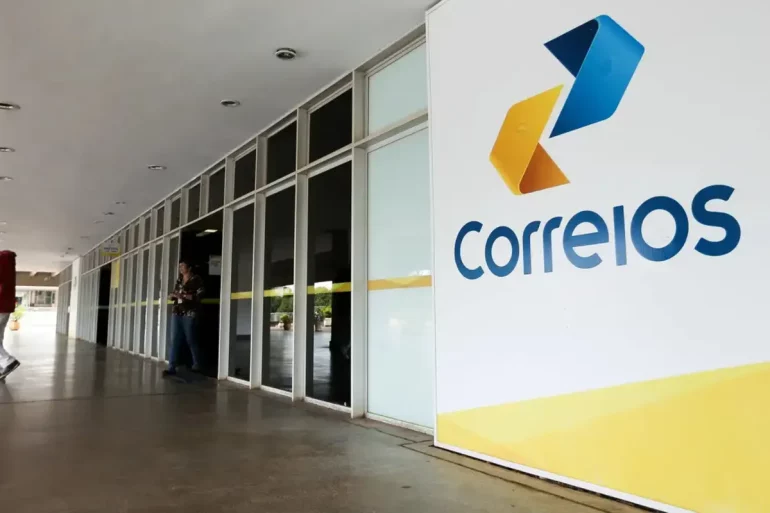 aposentados-e-pensionistas-com-descontos-irregulares-ja-podem-buscar-apoio-nos-correios1