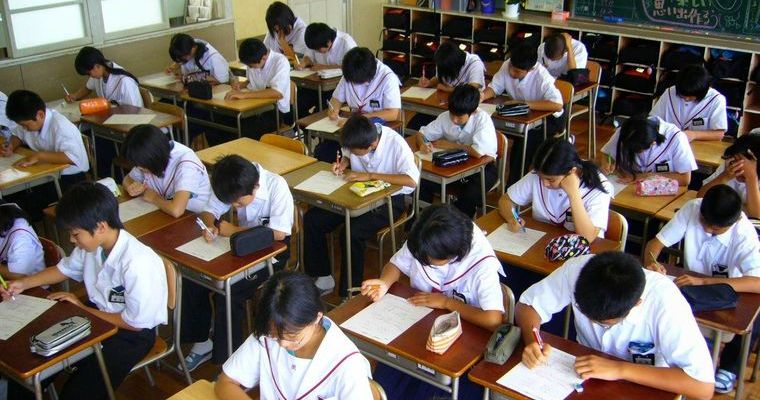 aqui-em-santa-catarina-a-onu-nao-vai-proibir-nada-diz-jorginho-mello-sobre-escolas-civico-militares