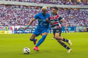 Barra cala 45 mil no Recife e fica a um empate do título da Série D, maior conquista de sua história