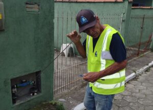 CASAN inicia força-tarefa para localizar vazamentos ocultos no bairro Tapera