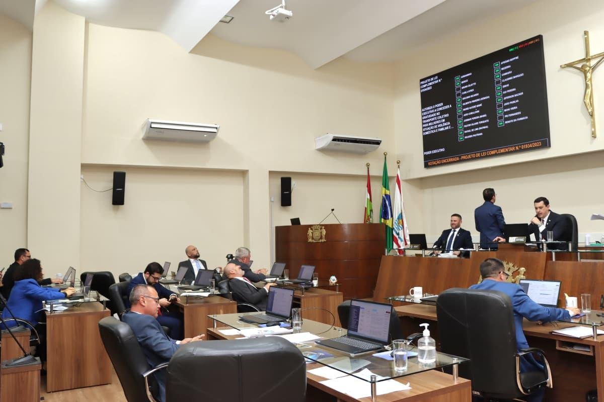 camara-de-vereadores-aprova-gratuidade-no-transporte-para-mulheres-vitimas-de-violencia-em-florianopolis