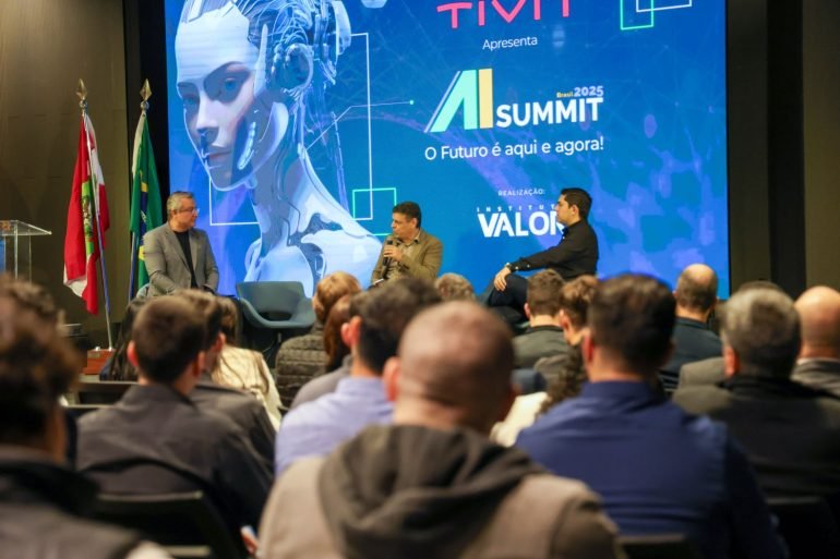 cdl-florianopolis-promove-ia-nit-summit-2025-maior-evento-de-inteligencia-artificial-de-sc