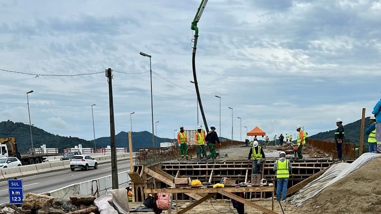 com-85-das-obras-concluidas-intersecao-da-sc-486-com-a-br-101-avanca-em-itajai