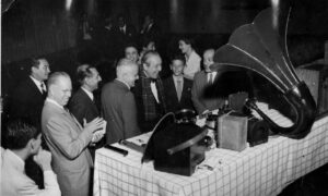 Especial 25 de setembro – Dia Nacional do Rádio: voz, memória e revolução sonora
