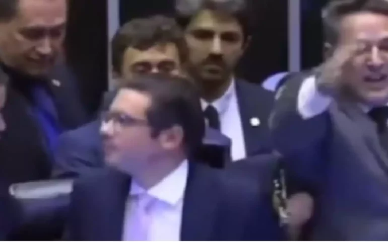 deputada-do-pt-camila-jara-fica-de-fora-da-lista-de-investigados-e-evita-denuncia-imediata-por-suposta-agressao1