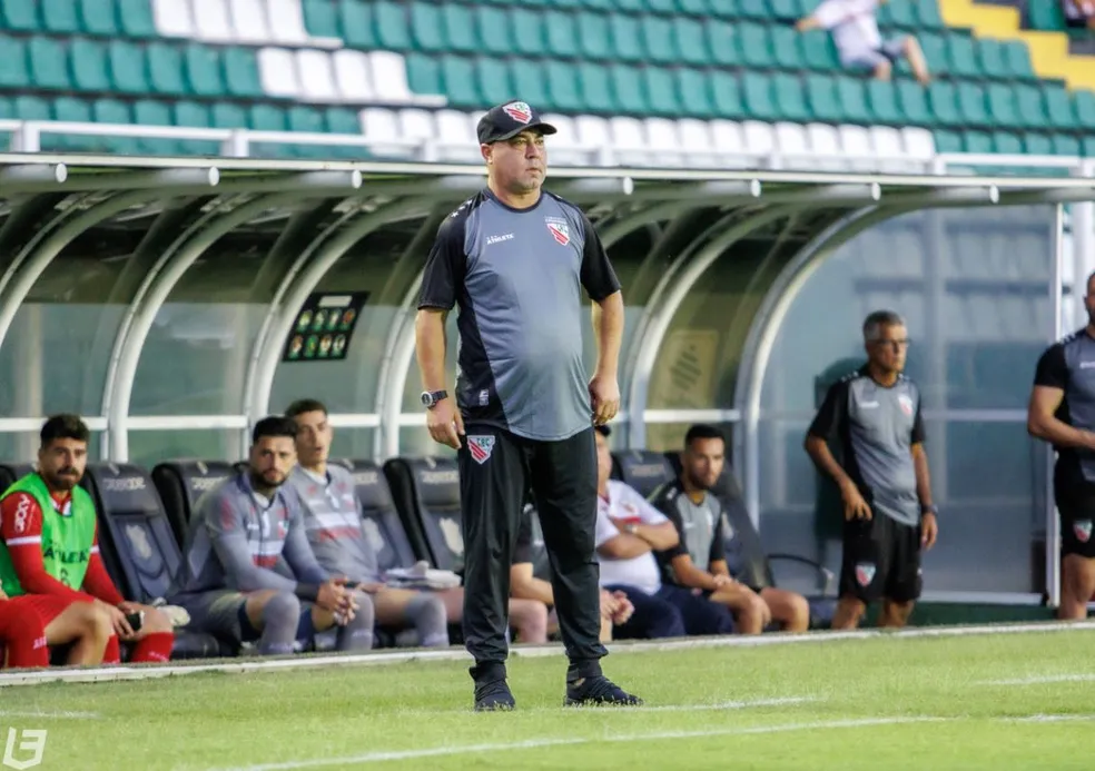 Técnico demitido do Atlético-SC é o quarto a cair em sete rodadas no Catarinense