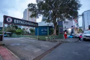 Justiça suspende licitação da praça Pio 12, no centro da Capital