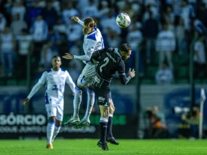 Figueirense dá show no Scarpelli com goleada histórica por 5 a 0 sobre o rival