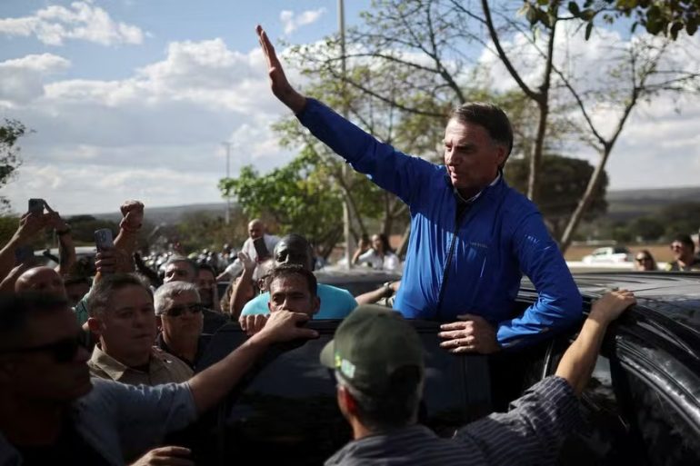 filme-sobre-bolsonaro-entra-em-pre-producao-nos-estados-unidos-com-elenco-mantido-sob-sigilo1