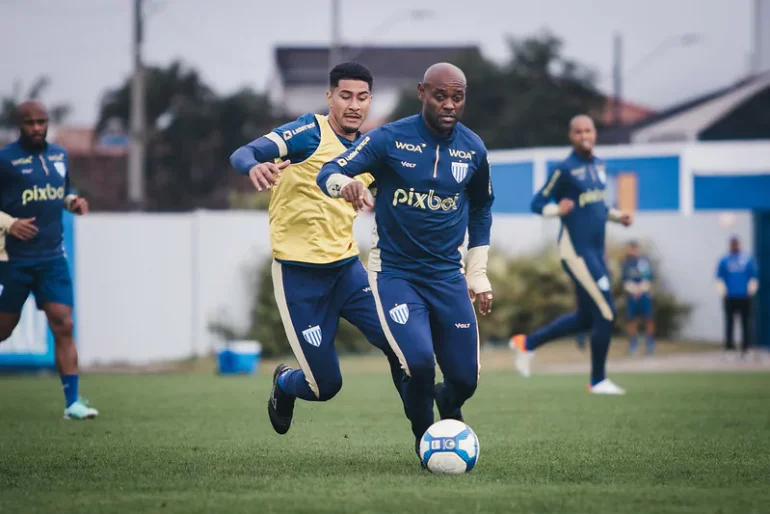 Avaí faz despedida da Série B contra a Ponte Preta na Ressacada