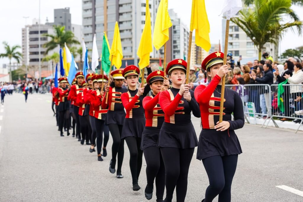 mais-de-87-mil-pessoas-entre-publico-e-participantes-celebram-o-7-de-setembro-em-florianopolis3