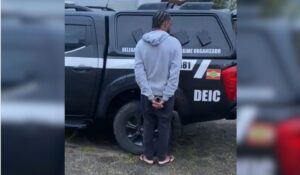 policia-civil-prende-no-pantanal-suspeito-de-abastecer-comunidades-catarinenses-com-fuzis-e-municoes