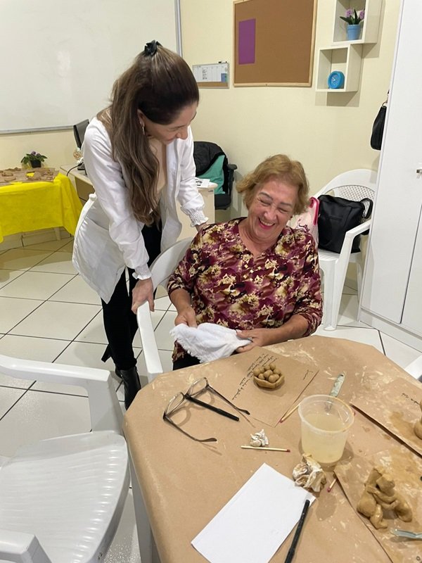 prefeitura-de-palhoca-promove-oficina-terapeutica-para-cuidar-da-saude-emocional-dos-idosos1