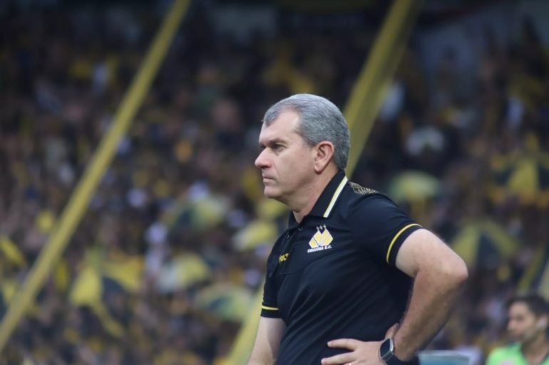 Tencati deixa o Criciúma depois de três anos e destaca problemas internos