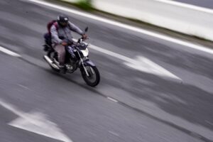 CNH Emprego na Pista oferece vagas para habilitação e qualificação profissional em várias cidades catarinenses