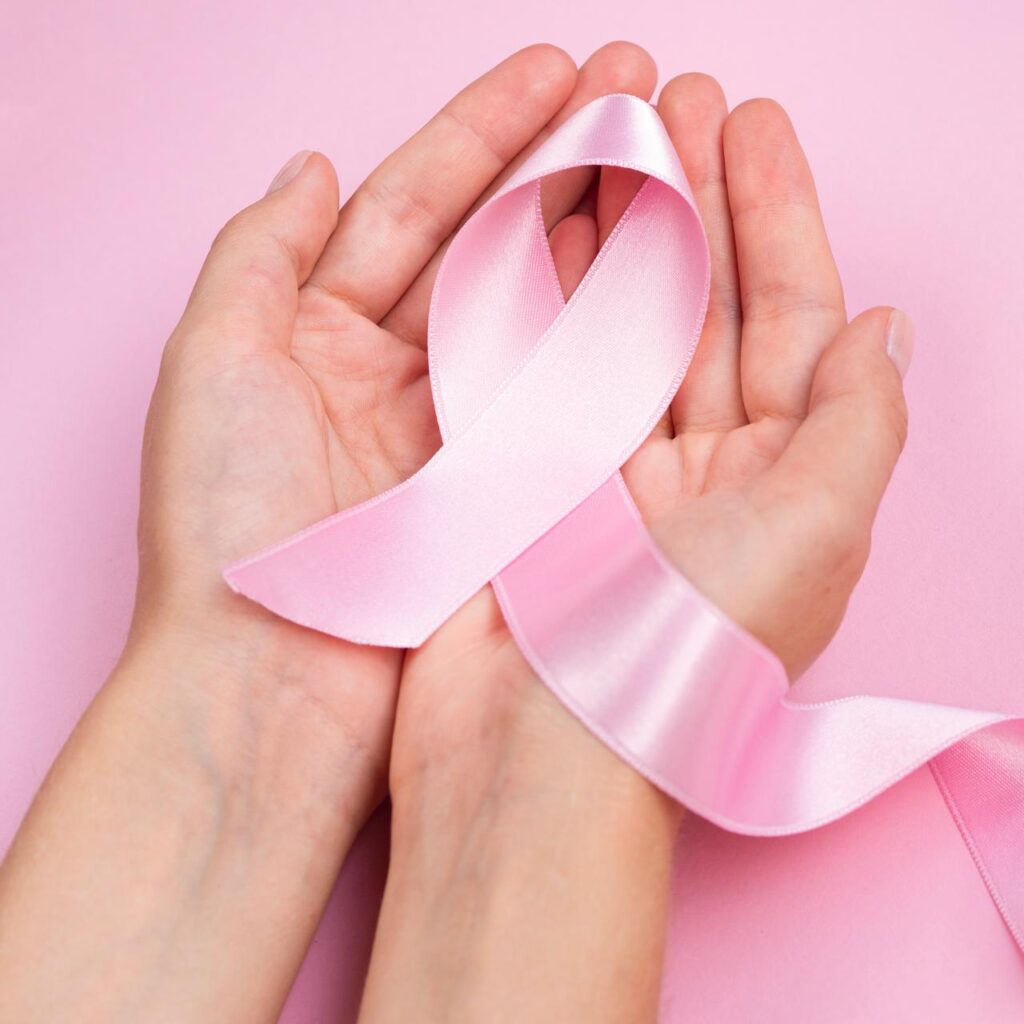 Campanha Outubro Rosa destaca a importância do diagnóstico precoce do câncer de mama