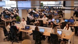 Carreira em finanças atrai jovens e ganha força no mercado em Santa Catarina