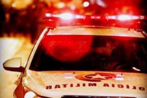 Homem é executado a tiros com filha de 1 ano e 8 meses no colo, em Florianópolis