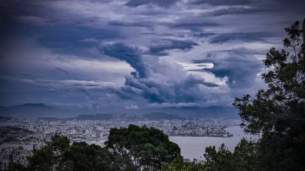 La Niña traz chuva intensa a Santa Catarina na primeira quinzena de novembro